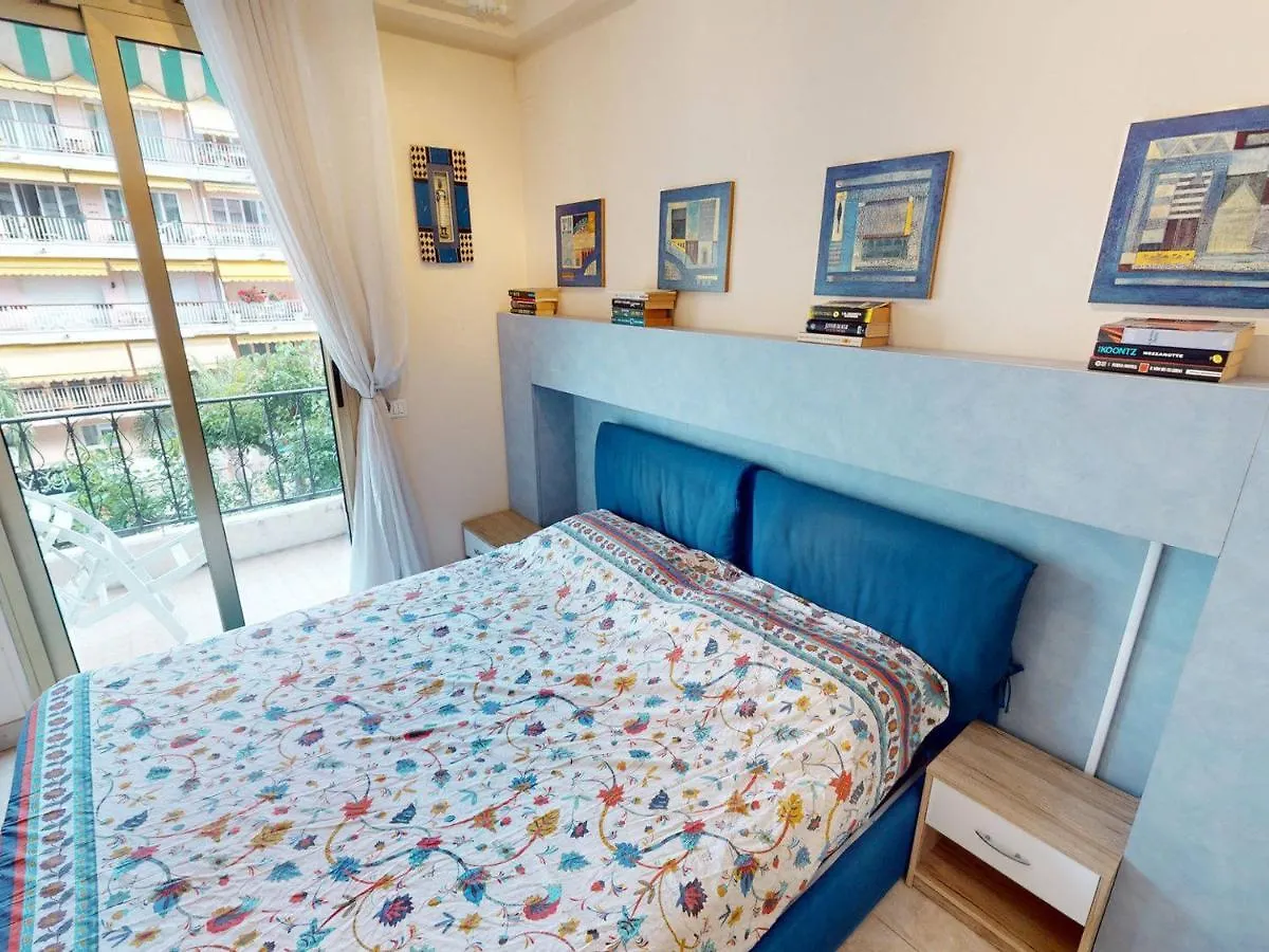 Apartment Agreable 2P Moderne En Centre-Ville, Proche Mer Avec Balcon, Menton - Fr-1-196-333